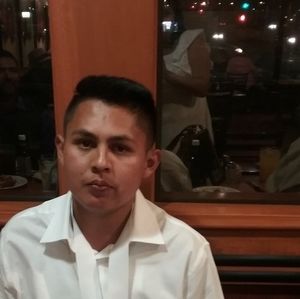 Meet your Posher, Cesar